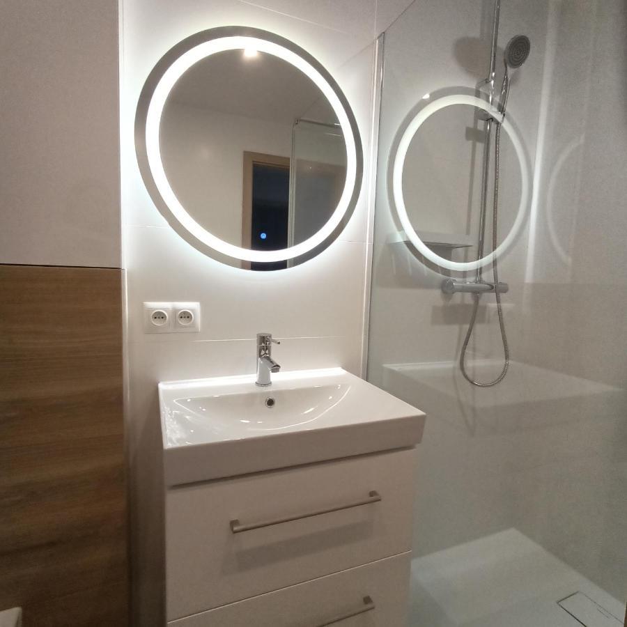 Emili Vipoo Apartment